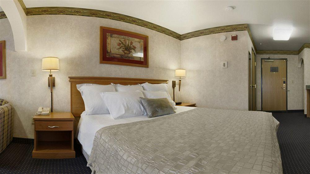 Hawthorn Suites By Wyndham Ливермор Экстерьер фото